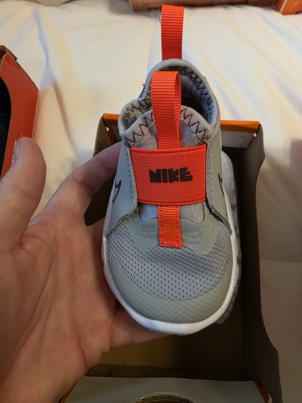 Nike easy slip